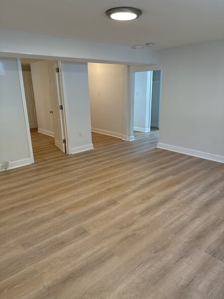 Building Photo - 61 Selkirk Rd