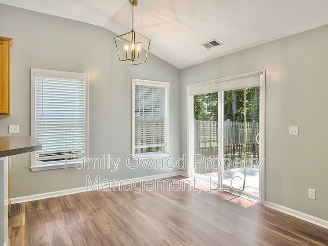 Building Photo - 219 Sweet Alyssum Dr