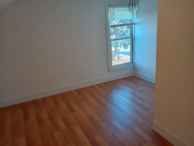 Building Photo - 613 N 3rd St