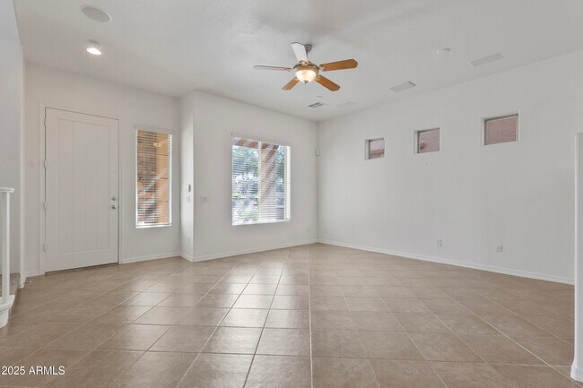 Building Photo - 785 W Village Pkwy