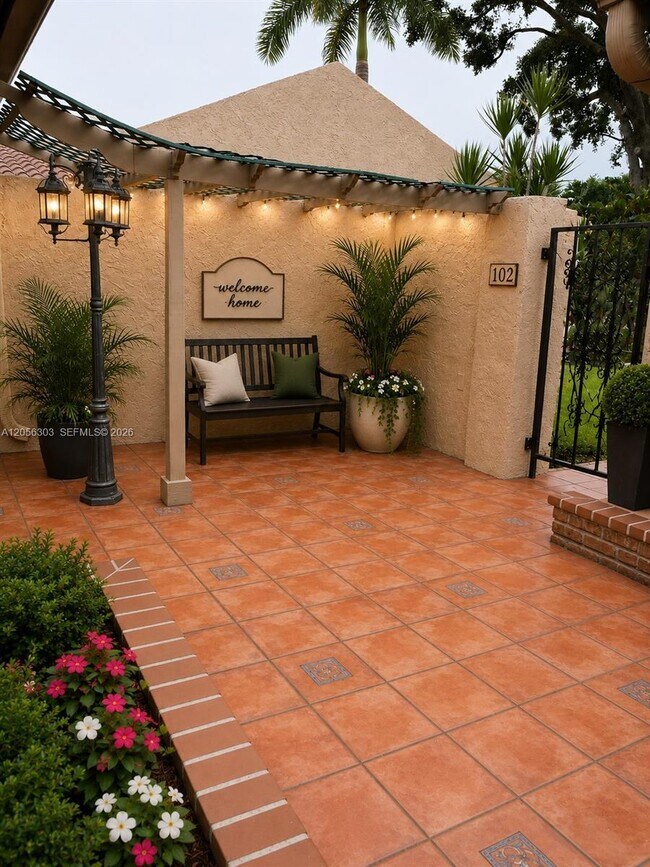 Building Photo - 613 Patio Village Way