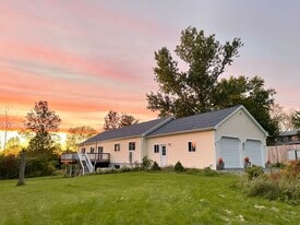 Building Photo - 12 Peregrine Way