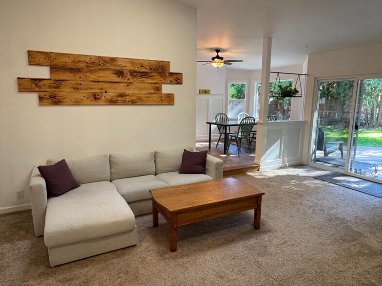 Building Photo - 1853 Marlene Ave