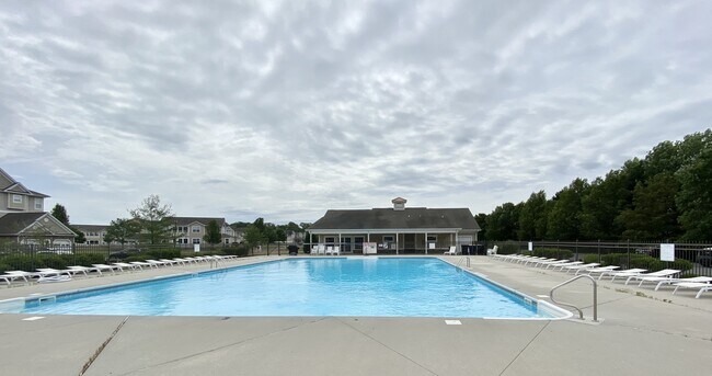 Building Photo - 3802 N Sagamore Dr