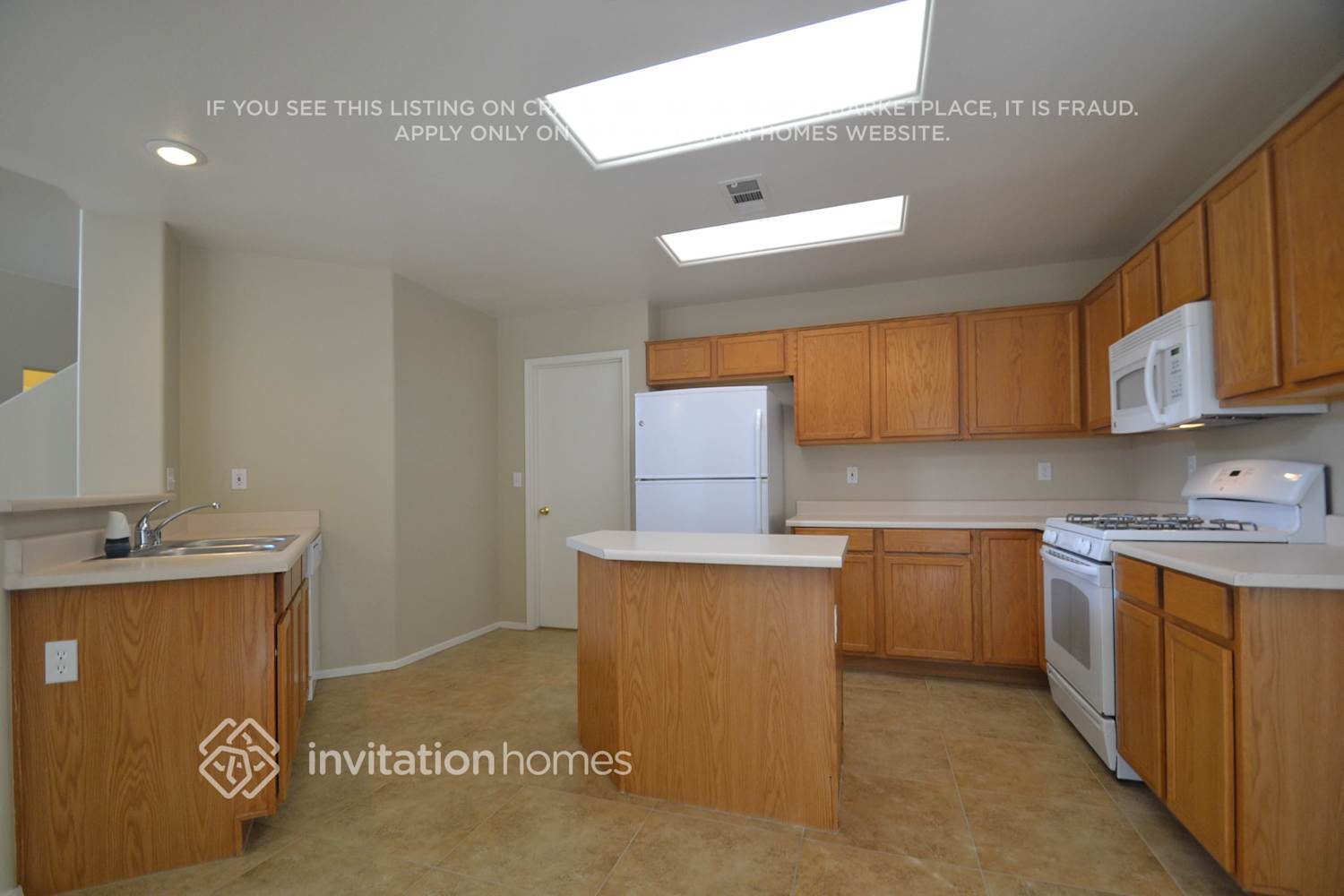 Building Photo - 953 Adobe Flat Dr