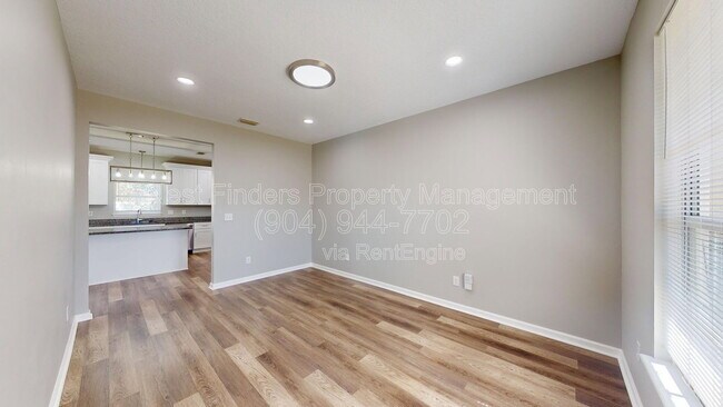 Building Photo - 12383 Tropic Dr