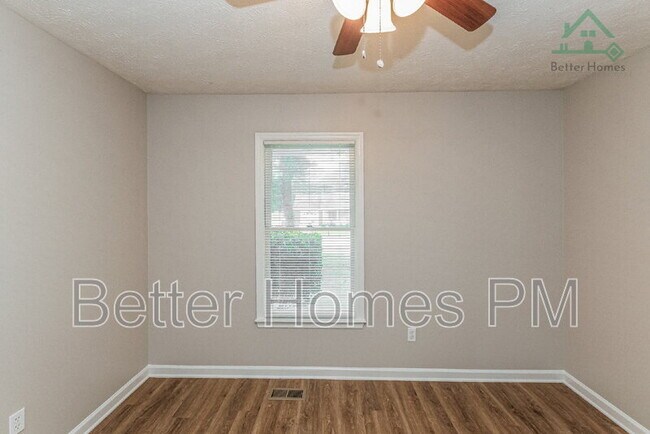 Building Photo - 7312 Pebblebrook Dr
