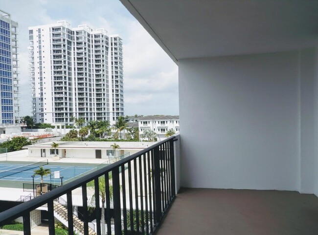 Building Photo - 1208 Marine Way