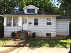 Building Photo - 444 W Wilbeth Rd