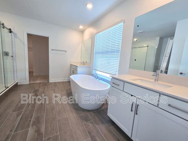 Building Photo - 18489 Serene Lk Lp