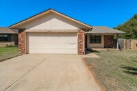 Building Photo - 12265 SW 12th St