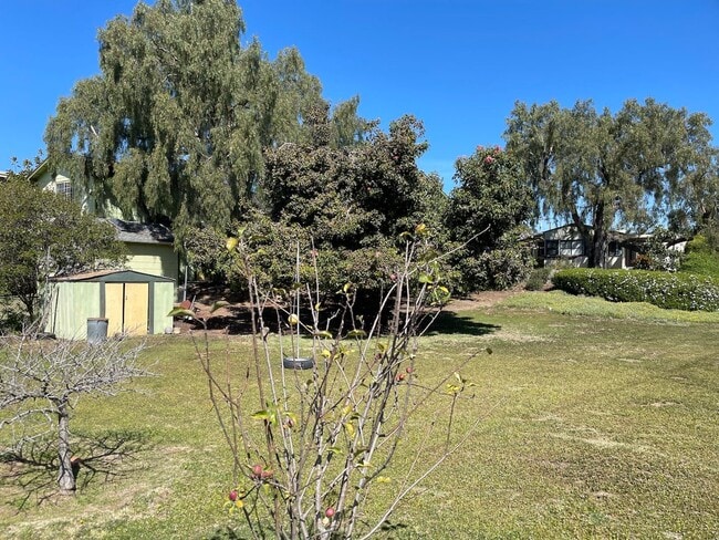 Building Photo - Chula Vista 4.5 Bedrooms and 3 Bathrooms -...