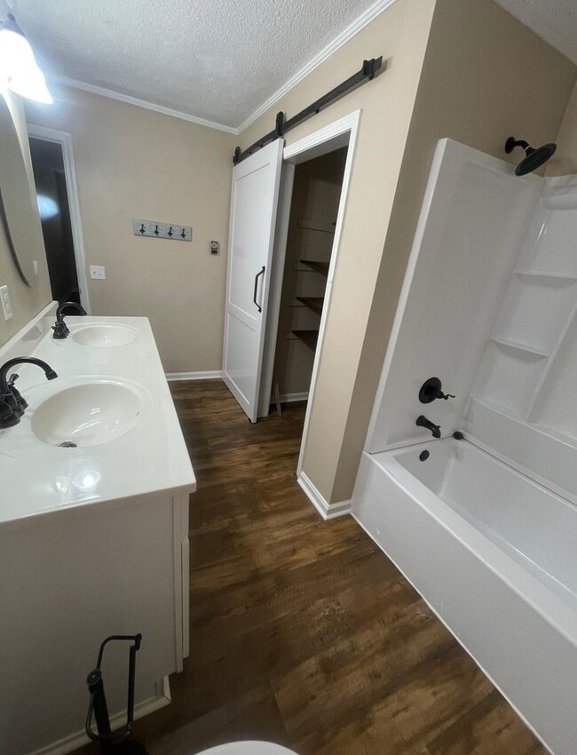 Building Photo - 11324 Rineyville Rd