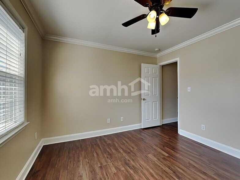 Building Photo - 6730 Brook Stone Ct