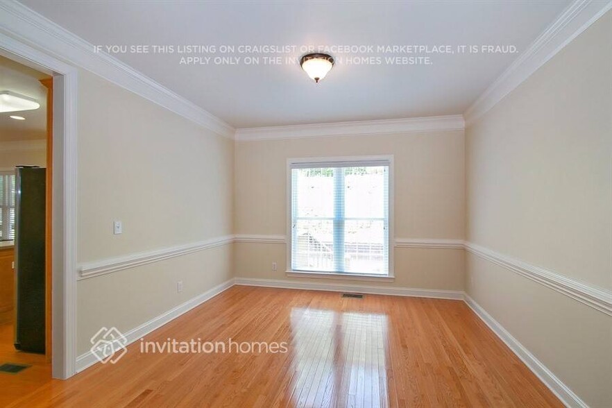 Building Photo - 15621 Aberfeld Rd