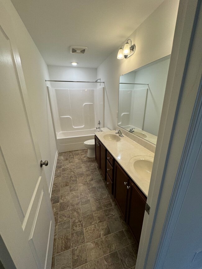 Building Photo - 6901 Swanhaven Dr