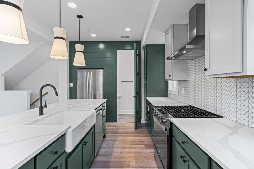 Kitchen - 509 Freeman St