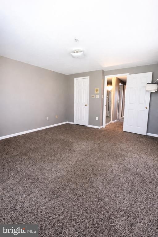 Building Photo - 120 Woodridge Pl