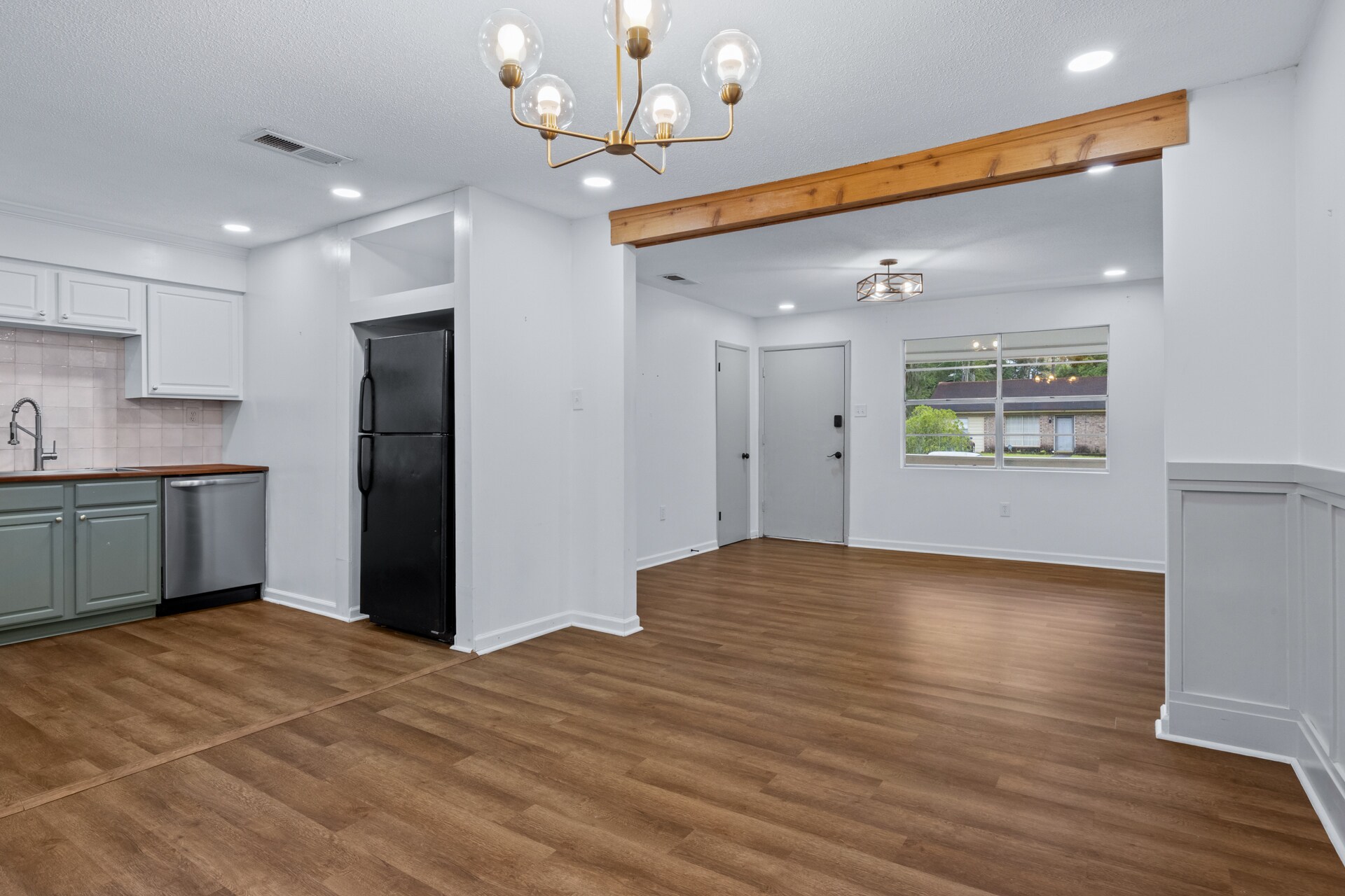 Building Photo - 115 Lucian Cir