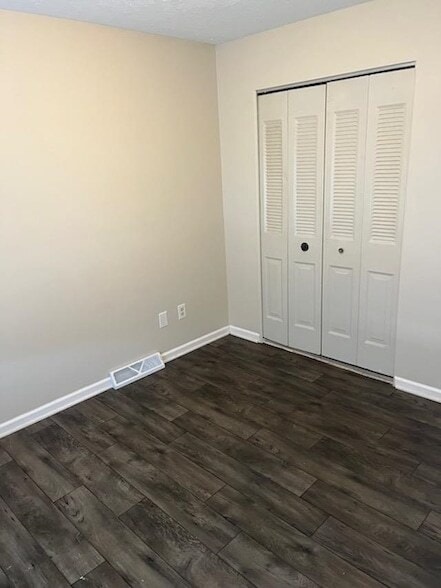 Building Photo - 1705 Cliff Ridge Ct