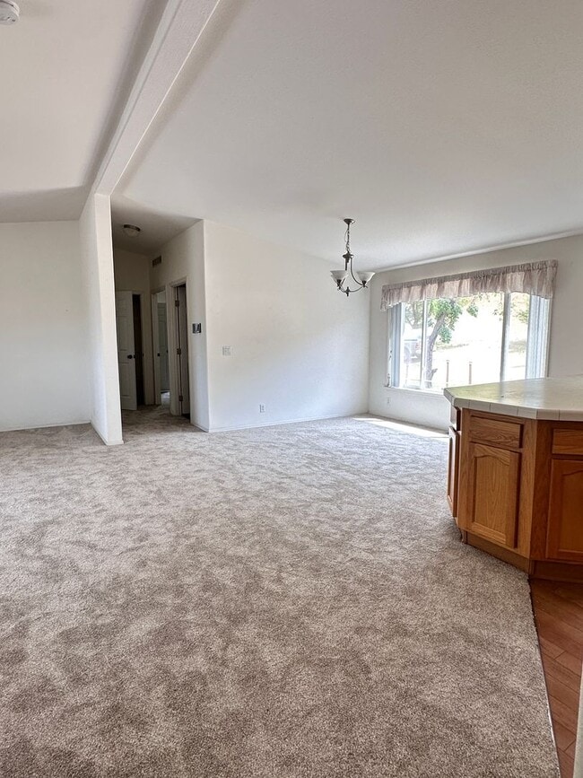Building Photo - 3 Bedrooms | 2 Bath Home in The Dalles, OR