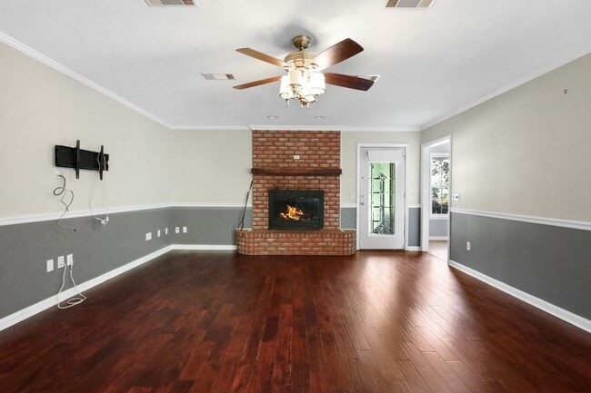 Building Photo - 3 Bed, 3 Bath Plus Office Home for Rent!!