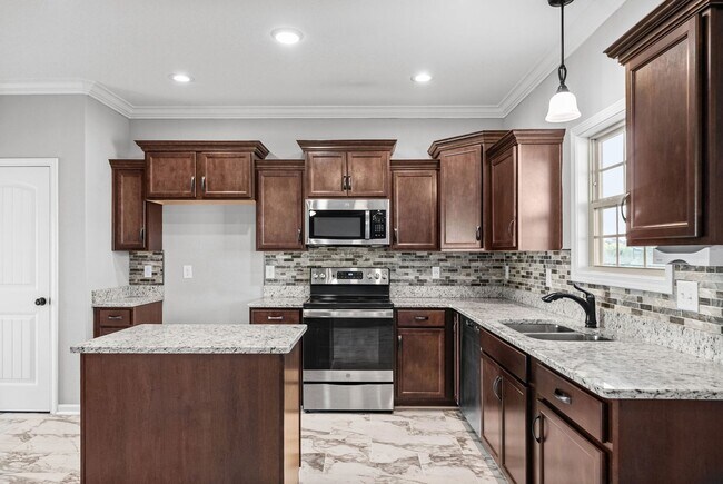 Building Photo - 1378 Dan Brown Dr