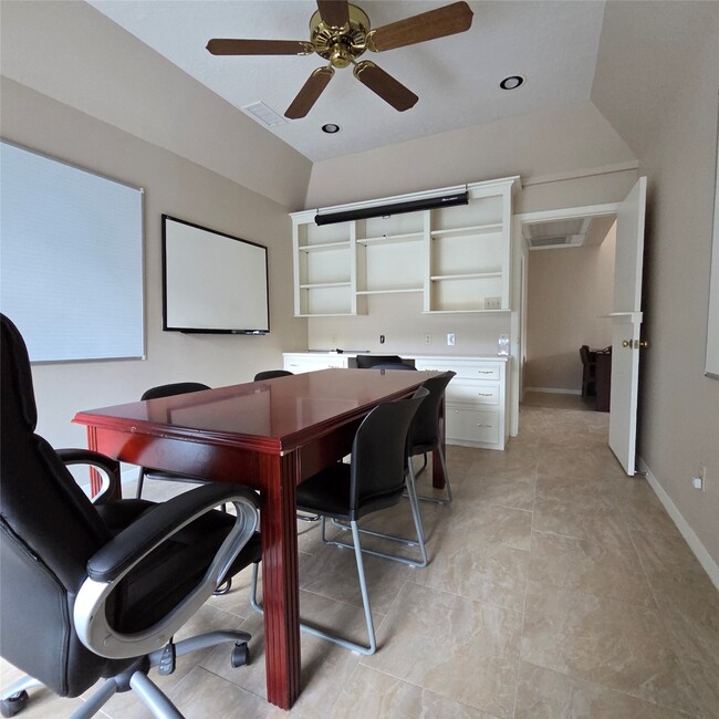 Building Photo - 14343 Torrey Chase Blvd