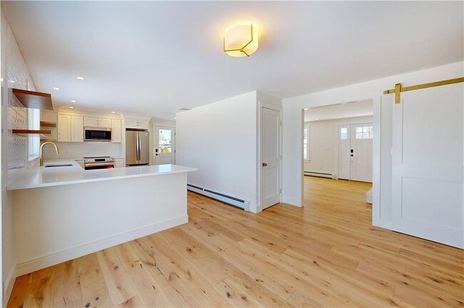 Building Photo - 3211 Main Rd