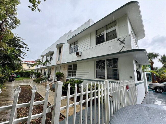 Building Photo - 6830 Harding Ave