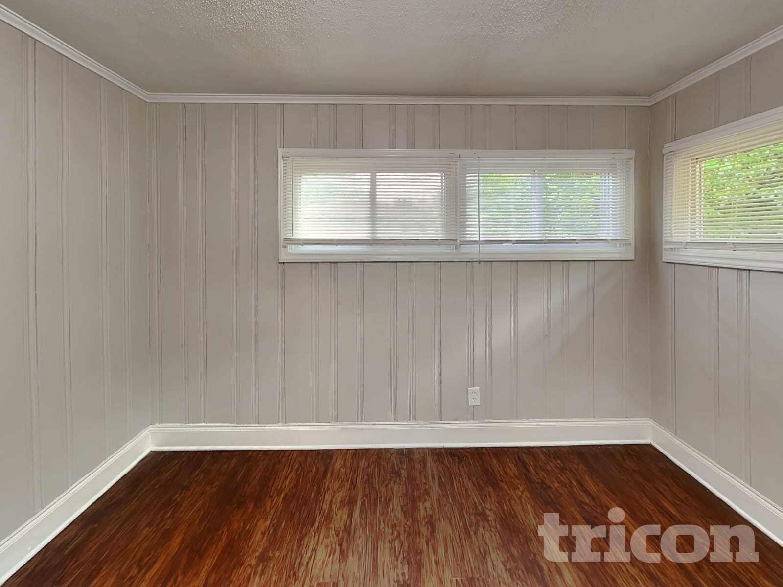 Building Photo - 1141 Dooley Dr