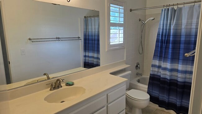 Building Photo - 10348 Rancho Carmel Dr