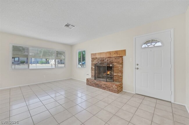 Building Photo - 625 National St