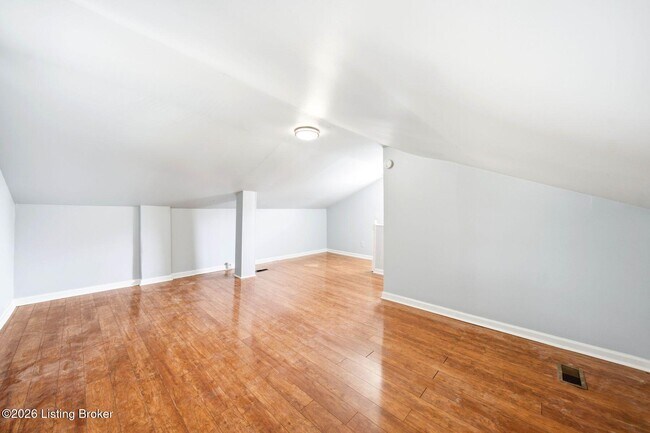 Building Photo - 1049 Dixon Ave
