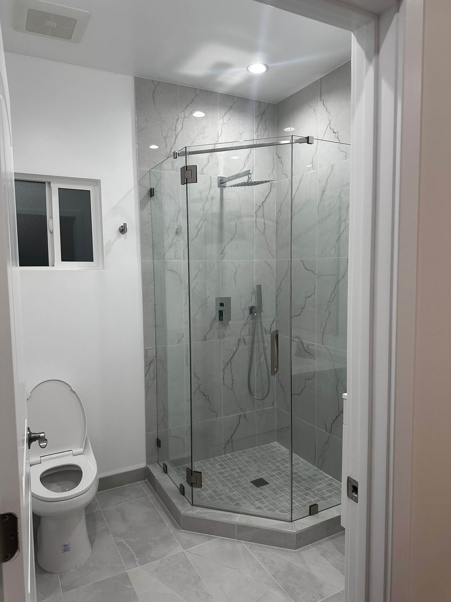 Building Photo - 8501 Cranford Ave