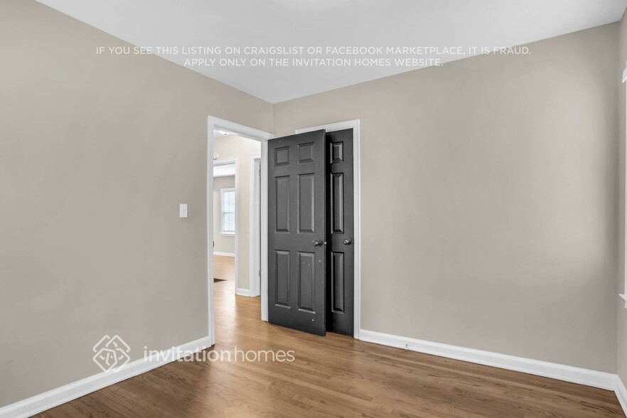 Building Photo - 2182 Keheley Dr