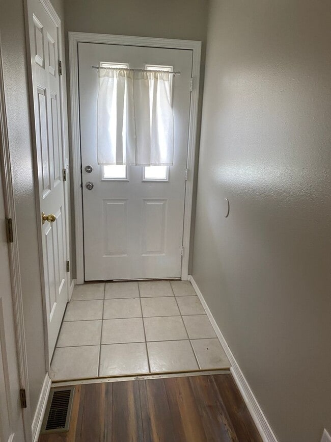 Building Photo - Beautiful House Rent to Own in the Great city of Repbulic!