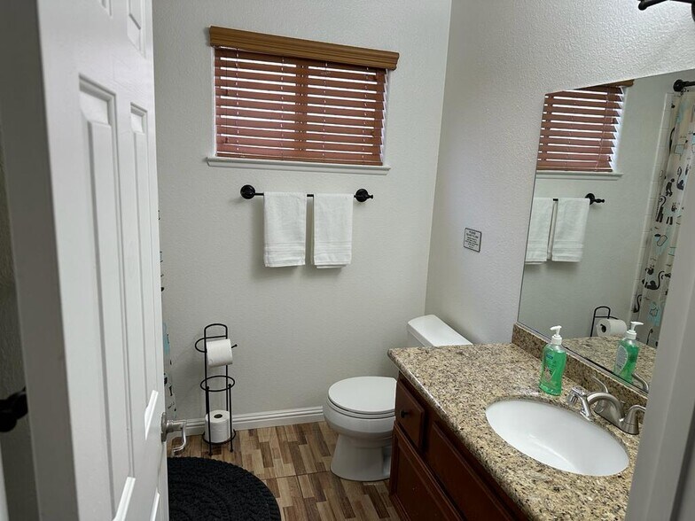 Building Photo - 2714 Briarcliff Ave