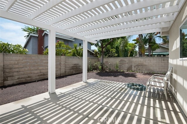 Building Photo - 602 Carnation Dr
