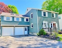 Building Photo - 231 E Spruce St