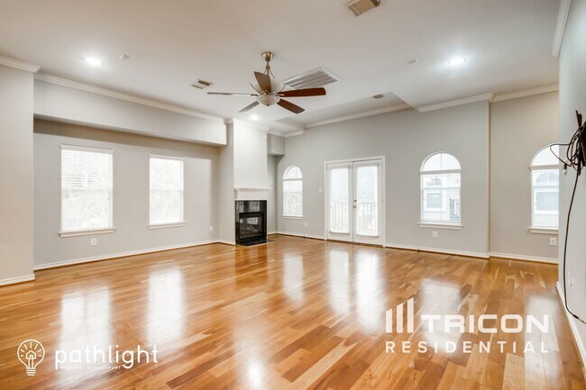 Building Photo - 5407 Kansas St