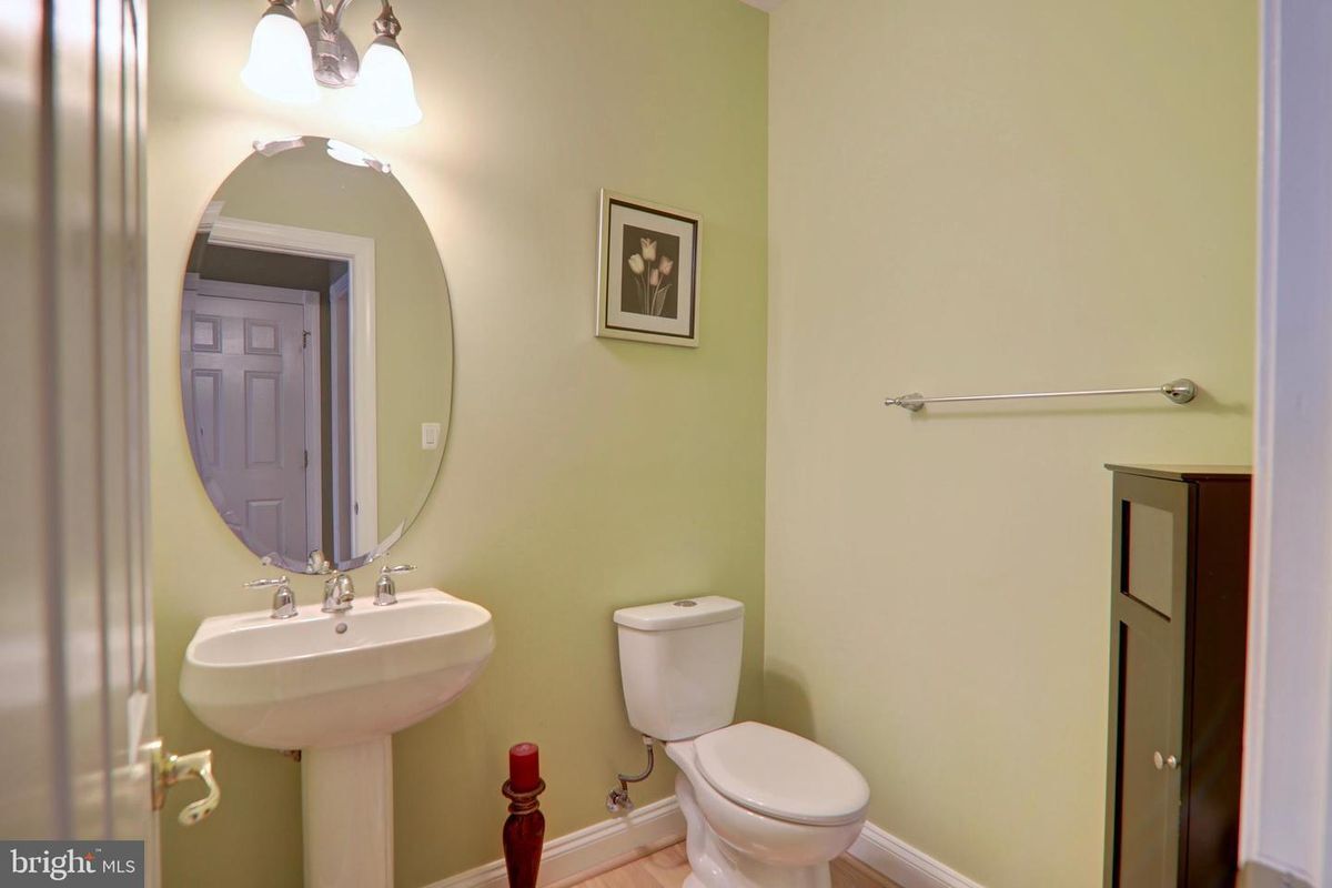 Building Photo - 41779 Bristow Manor Dr