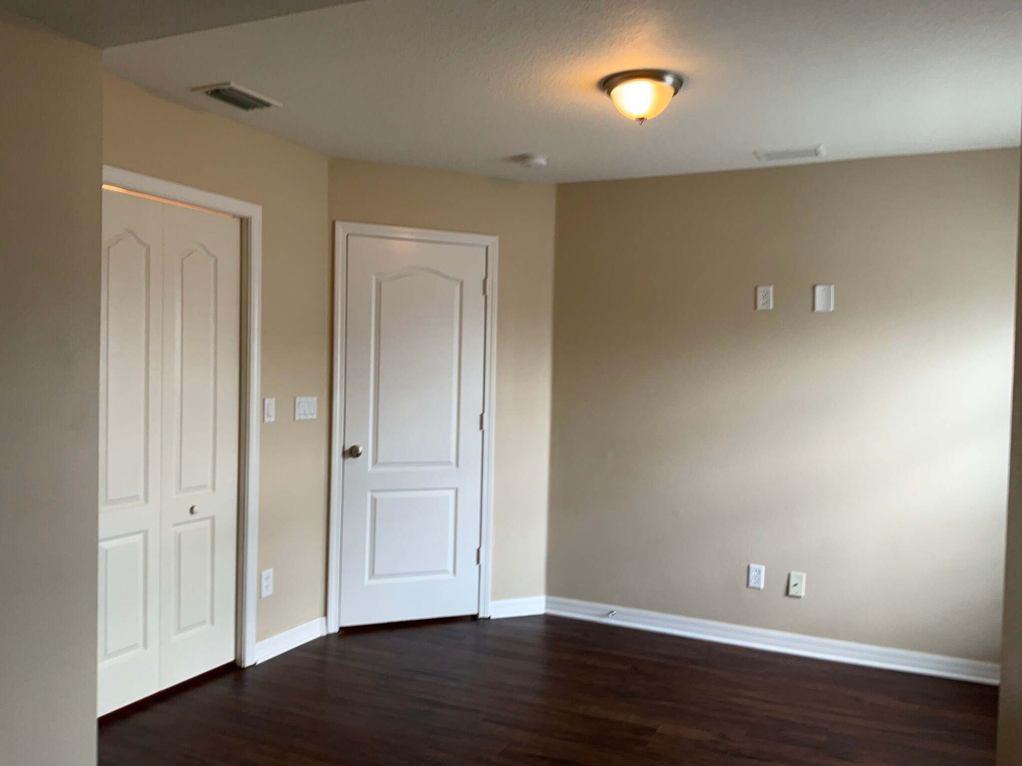 Building Photo - 15031 Skip Jack Loop