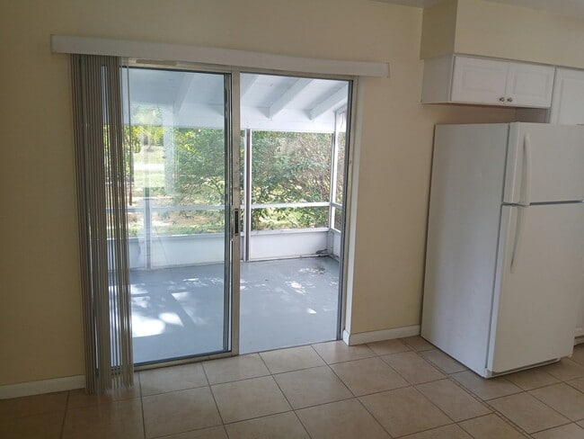 Building Photo - 7401 Paso Robles Blvd