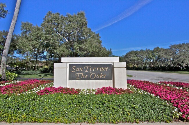 Building Photo - 6503 Geminata Oak Ct