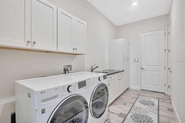 Building Photo - 13539 Carryback Dr