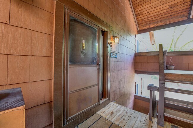 Building Photo - 321 Sea Isle Key