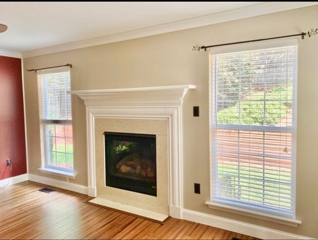 Building Photo - 1744 Somersby Ln