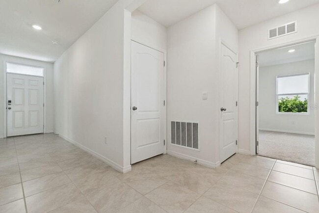 Building Photo - 5235 Mahogany Dr