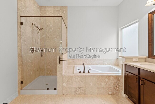 Building Photo - 5936 Kiam St